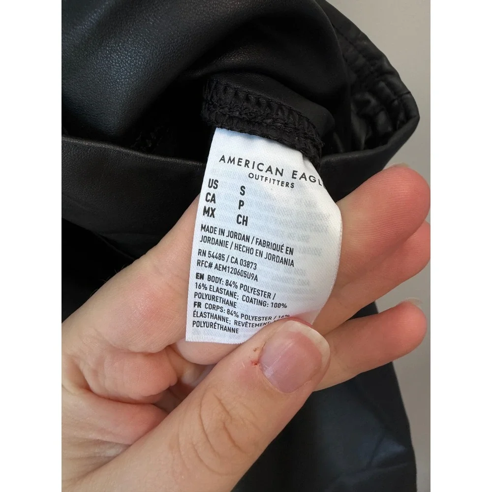 American Eagle Faux Leather Leggings Black High Waisted Matte Stretch Small